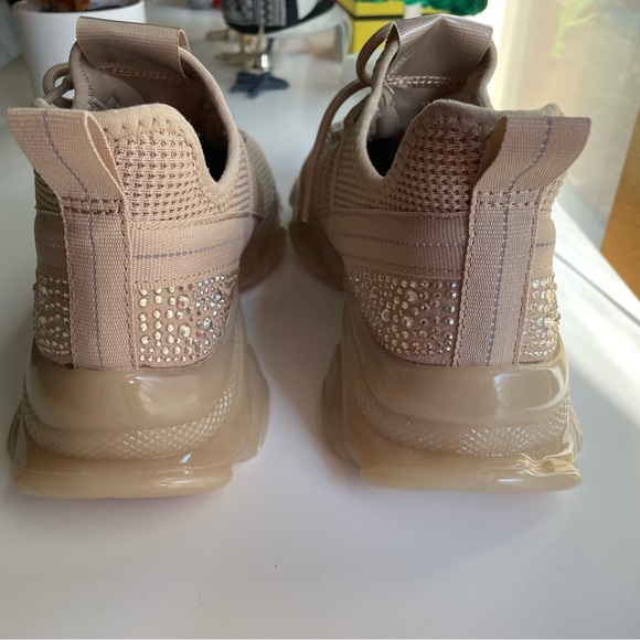 Mad Love Women's Mandy
Sneakers - Beige 7.5 - Picture 4 of 8